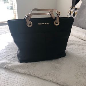 MICHAEL Kors Bedford Medium Tote Bag Black